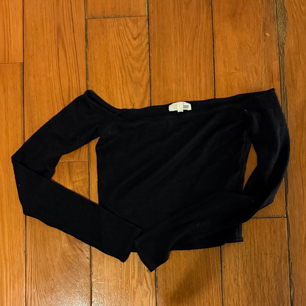 Aritzia cropped off shoulder top xxs